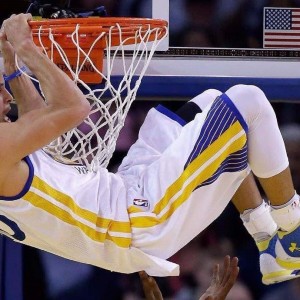 开云体育app-出发入水角度对速度影响，游泳出发入水角度